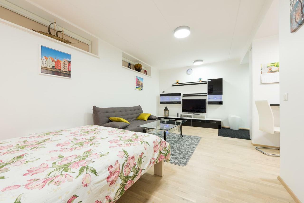 Telliskivi Apartment 16 Tallinn Luaran gambar