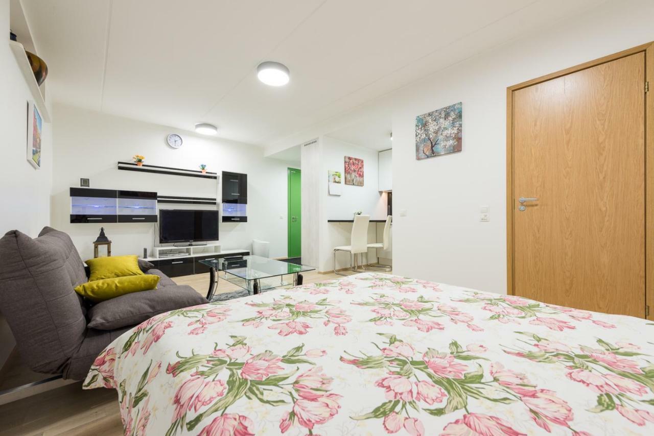 Telliskivi Apartment 16 Tallinn Luaran gambar